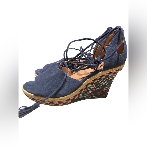 Cabi 8.5 size 💜💜💜 - Picture 7 of 13